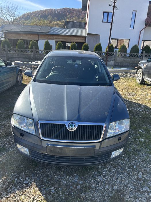 Dezmembrez skoda octavia 2