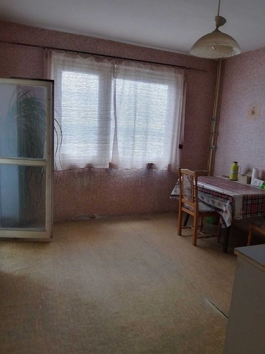 Продава се Тристаен апартамент в Варна, Владислав Варненчик - 74 кв.м за 1098 €/кв.м - Снимка #2