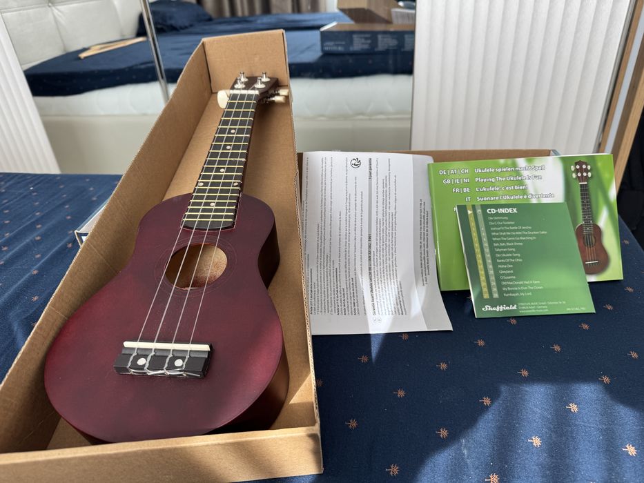Ukulele 53 cm Sheffield (hand made quality) nou