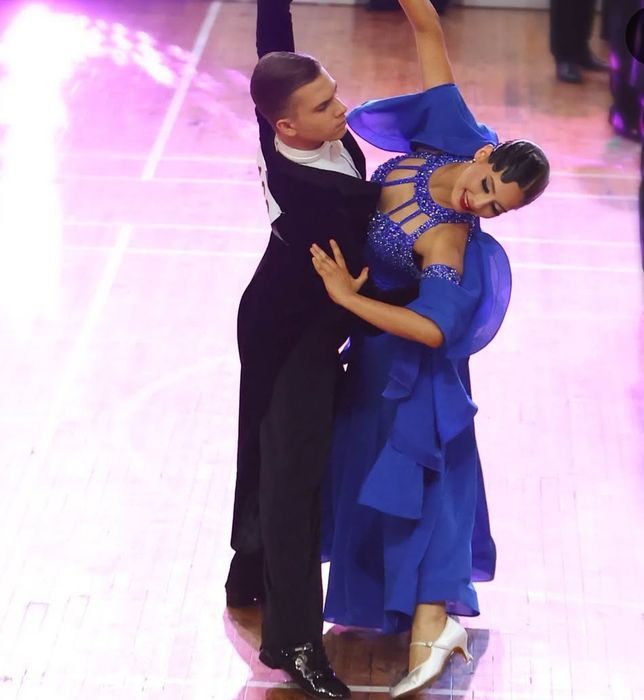 Платья для танцев