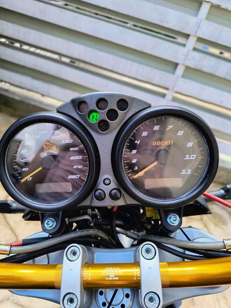 Ducati Monster 620 ie