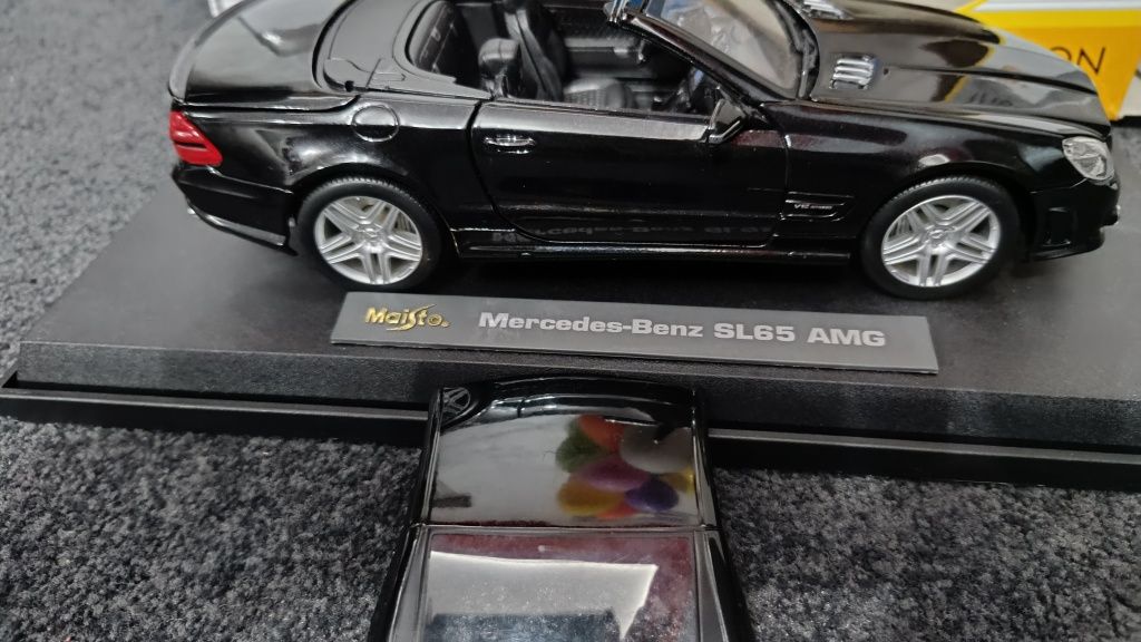 Mercedes SL65 AMG Premium edition мащаб 1:18 Maisto