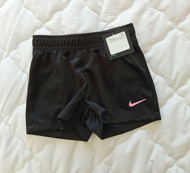 Nike оригинален сет от две части за момиченце 18 месеца