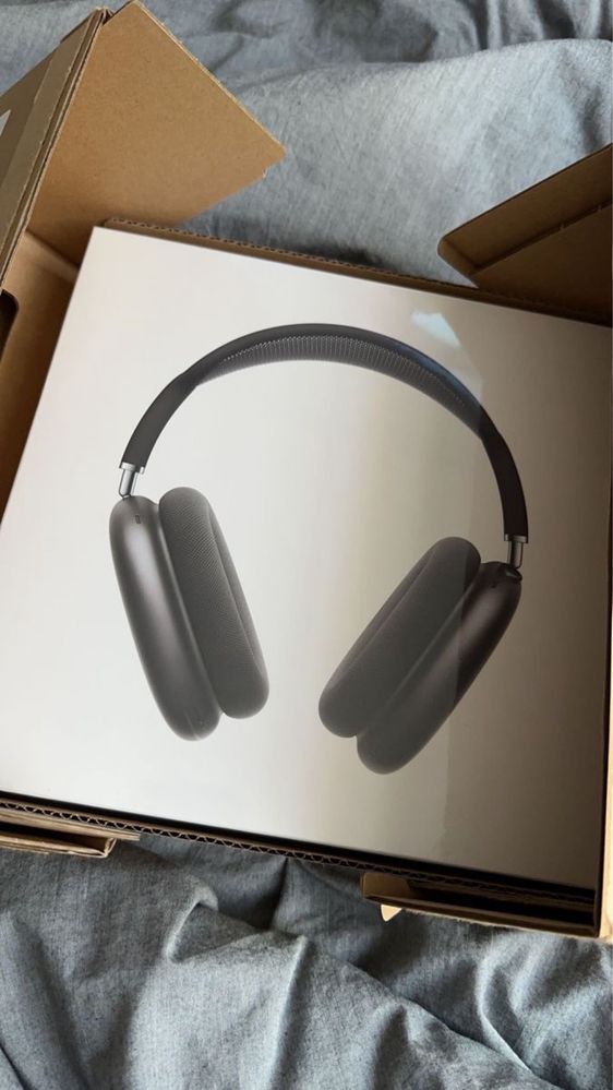 Продам Airpods Max