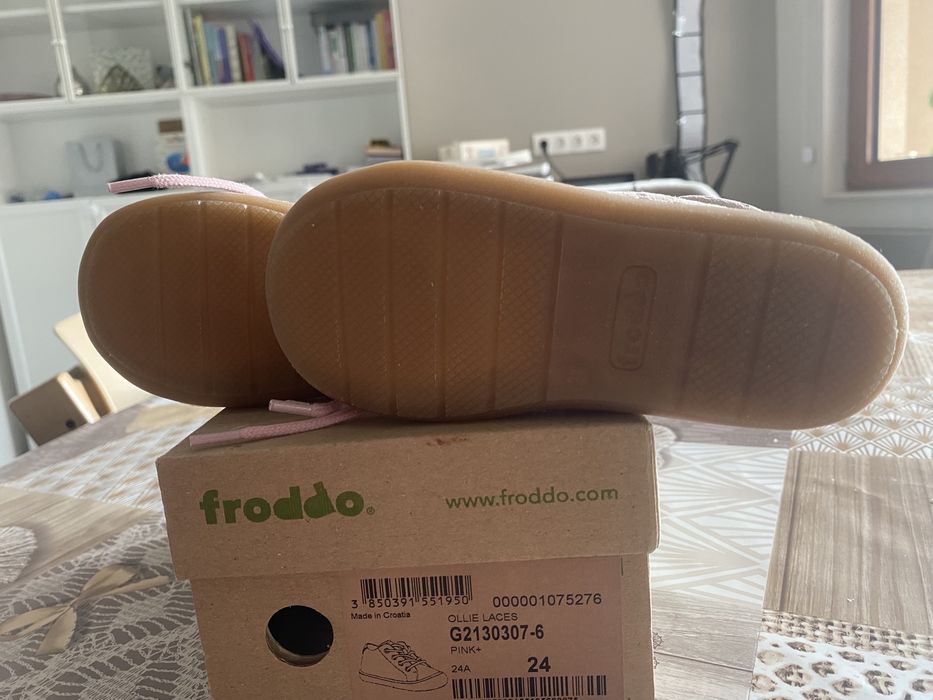 Детски обувки Froddo 24 номер нови