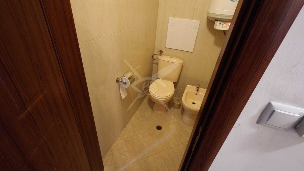 Дава се под наем Тристаен апартамент в Бургас, Възраждане - 123 кв.м за 239000 € - Снимка #4