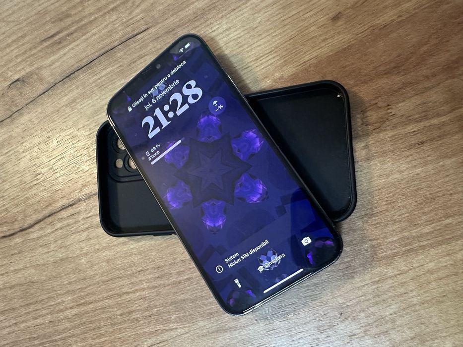 Iphone 12 pro arata bine si functioneza