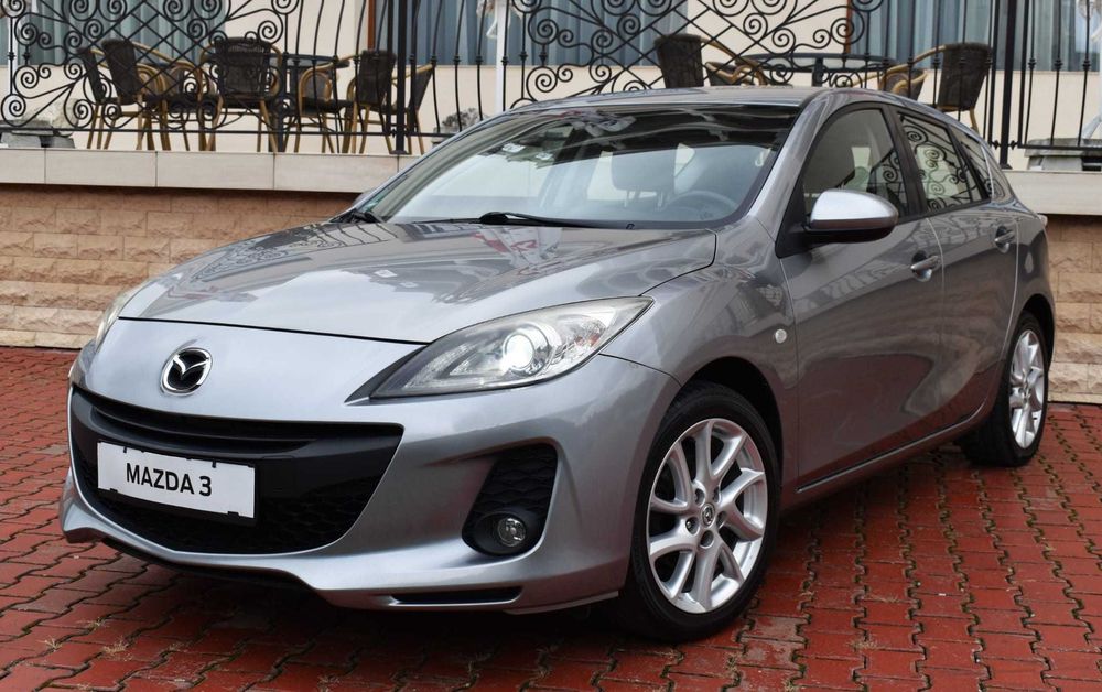 Mazda 3 motor clasic 1.6 benzina an 2012