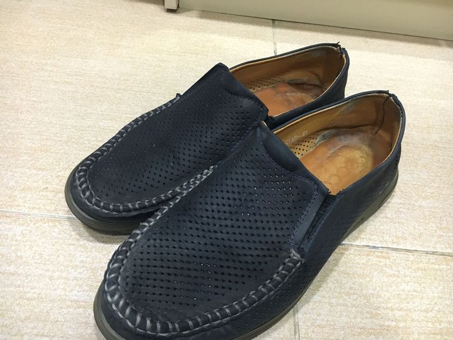 Мужские туфли42,41р ,кроссовки 44 р