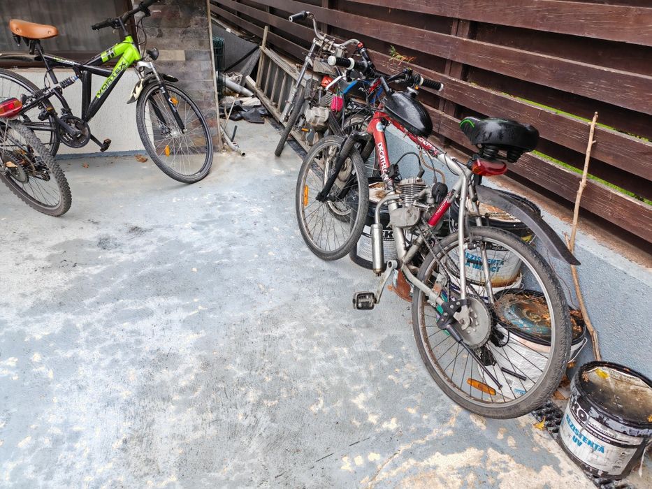 Bicicleta cu motor