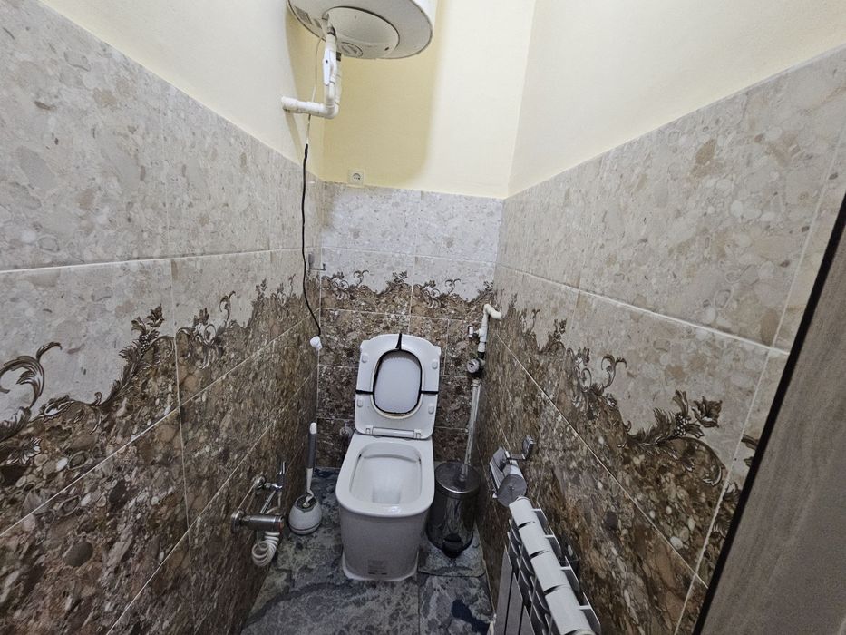 Ижарага 3 хоналик квартира 1-каватдан берилади. Янги Дом.
Барча жихозл