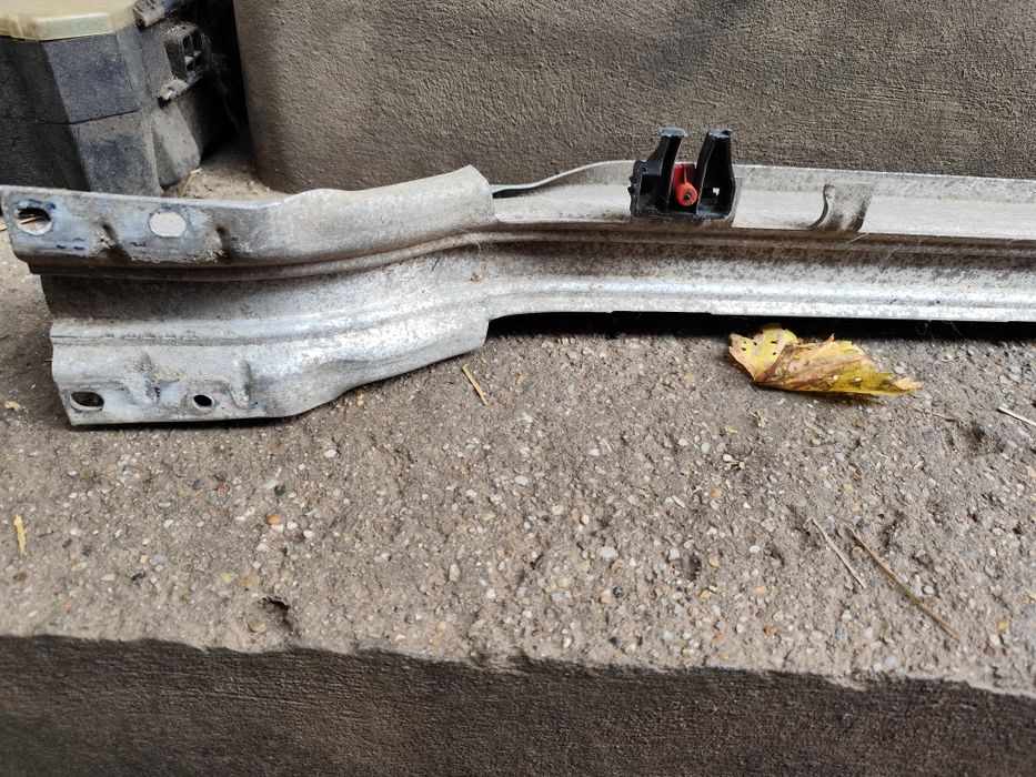 Vând armatura spate Opel Astra h
