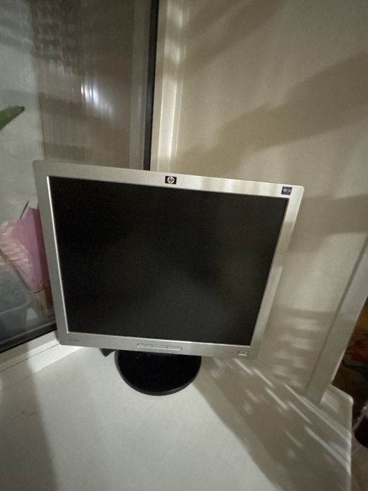 Продаю монитор HP