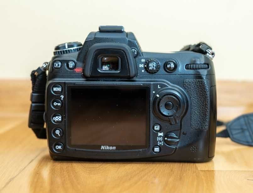 Nikon D300s - Aparat foto DSLR Body + alte obiective aditionale