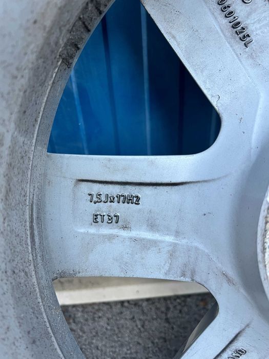 Гуми Lassa Snoways 4 225/50/17 с джанти за Ауди, Шкода, Фолксваген