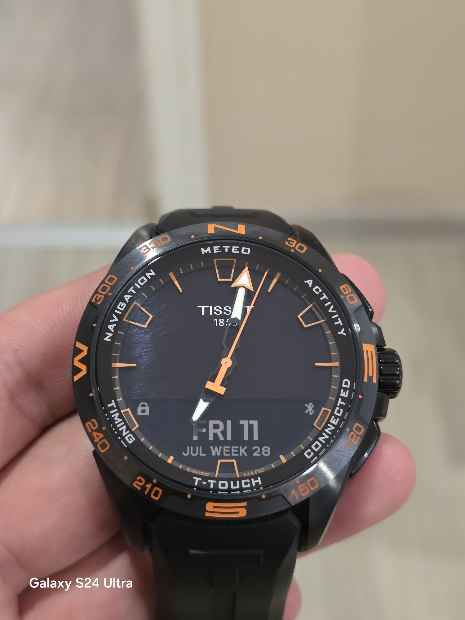 Часовник Tissot T-Touch Connect Solar