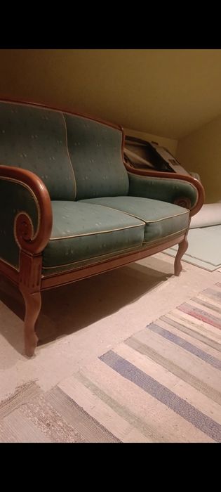 Vând doua canapele lemn masiv