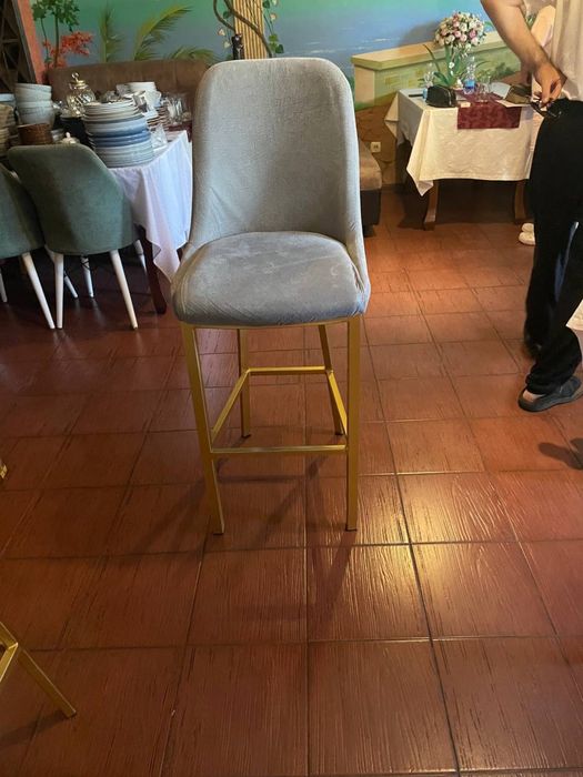 Продаются стулья и столы