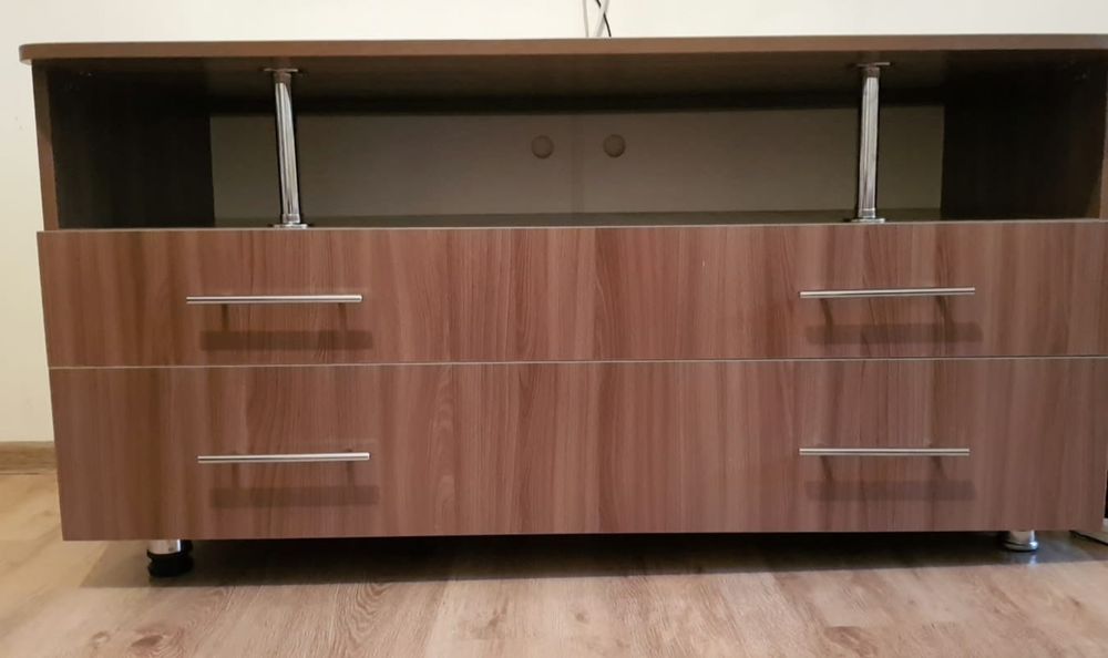 Тумба под телевизор