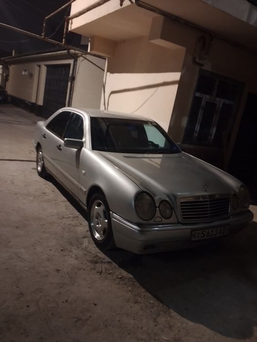 Мерседес w 210 в хорошем состоянии очень срочно по низу рынка