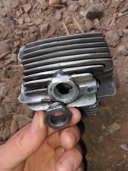 Cilindru și piston Stihl 211 originale