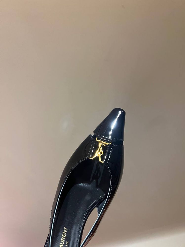 Pantofi Saint Laurent
