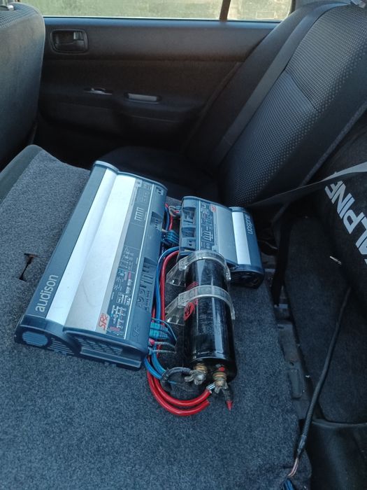 Mitsubishi lancer 1.6 benzina-avariat