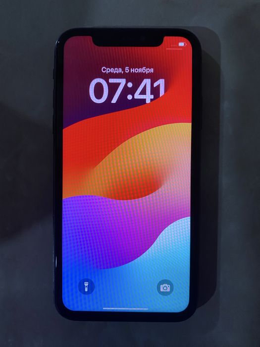 Айфон  11   64 Гб