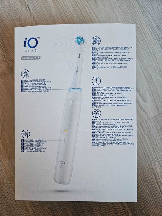 Periuta Oral-B iO4