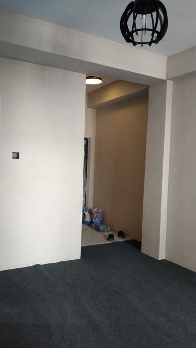 Choshtepa metro oldida 1 xona sotilad