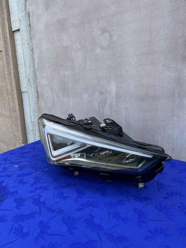 Far dreapta full led seat cupra formentor