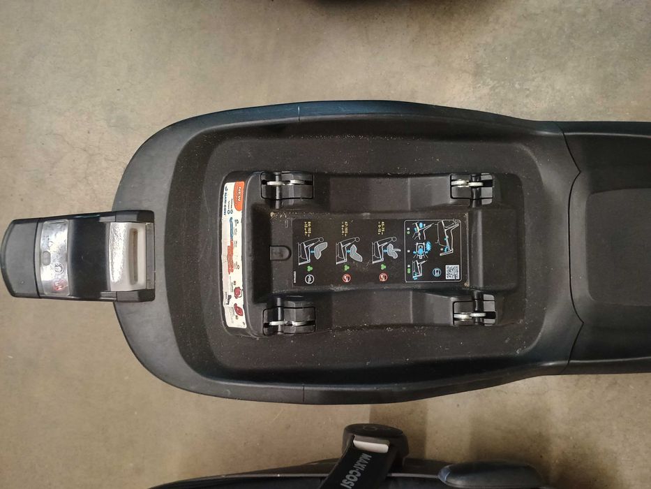 Maxi cosi сет стойка-кош за новородено-детско столче