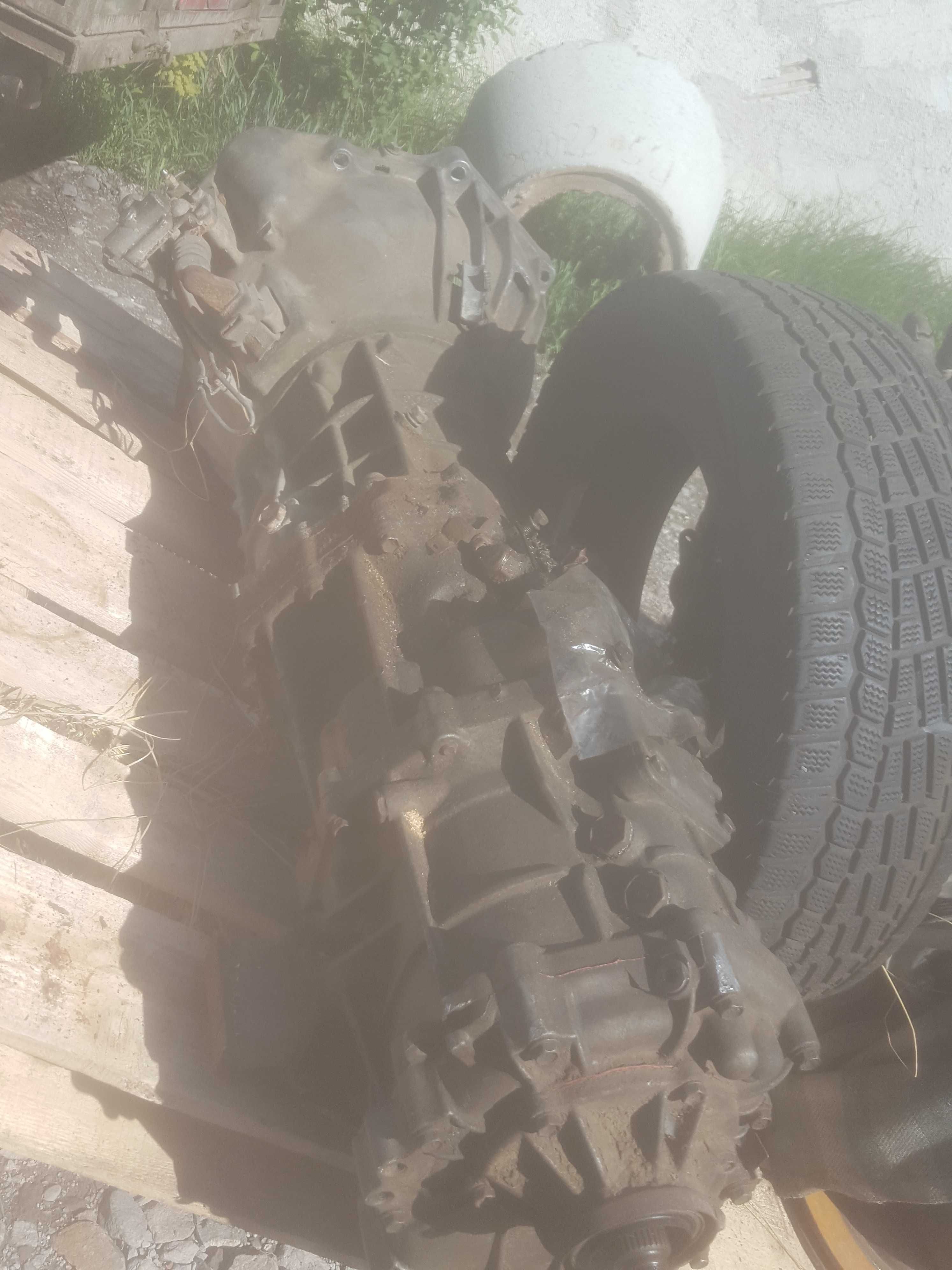 Motor toyota hilux 102 cp 2004 si cutie de viteze
