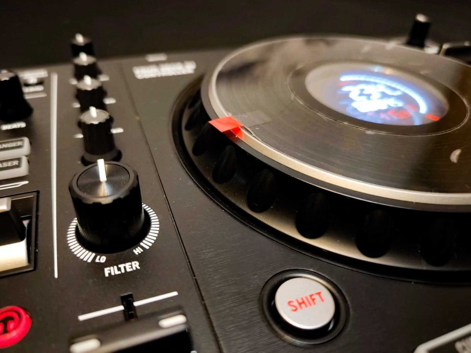 Consola DJ Numark Mixtrack Platinum FX NOUA Garantie 2027