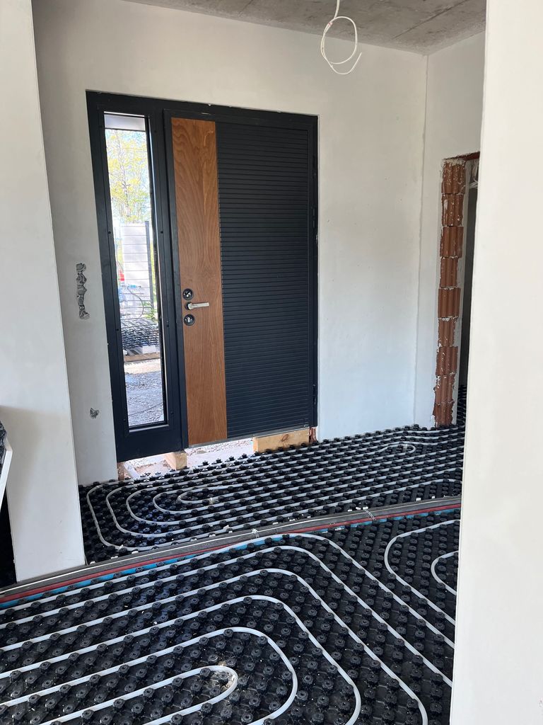 Продава се Къща в Перник, Център - 242 кв.м за 1715 €/кв.м - Снимка #16