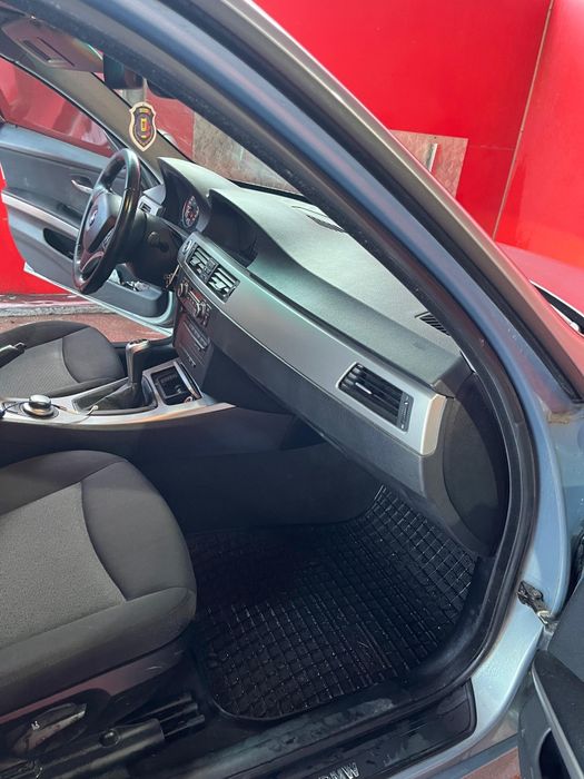 Vând BMW seria 3 E90