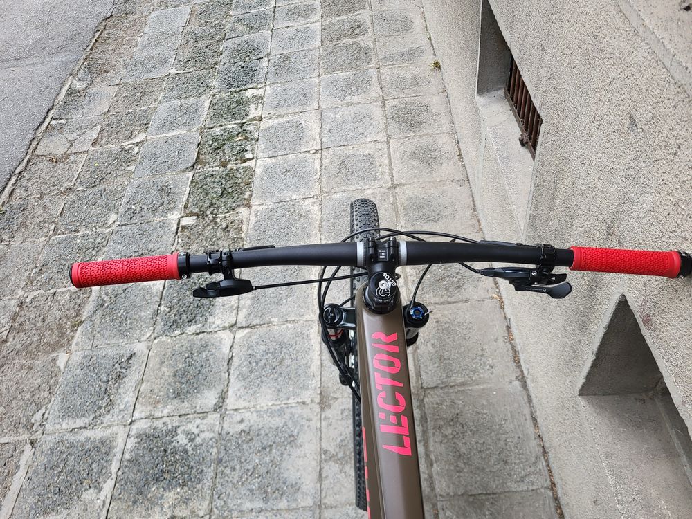 Ghost Lector Esential - Carbon 29” XL
