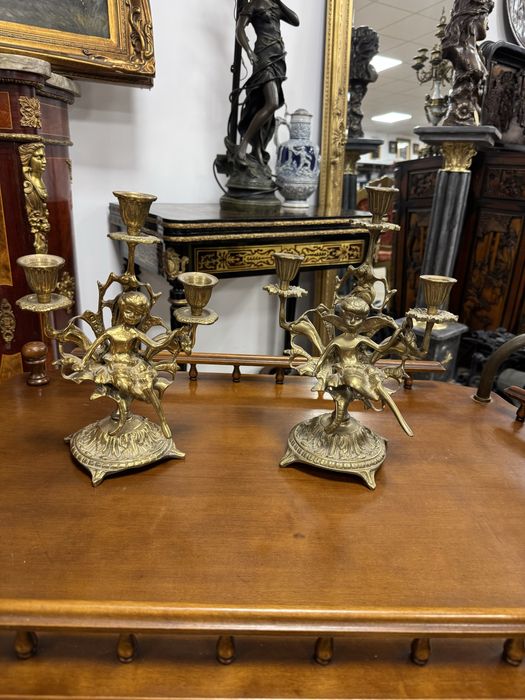 Doua sfesnice din bronz masiv cu ingerasi