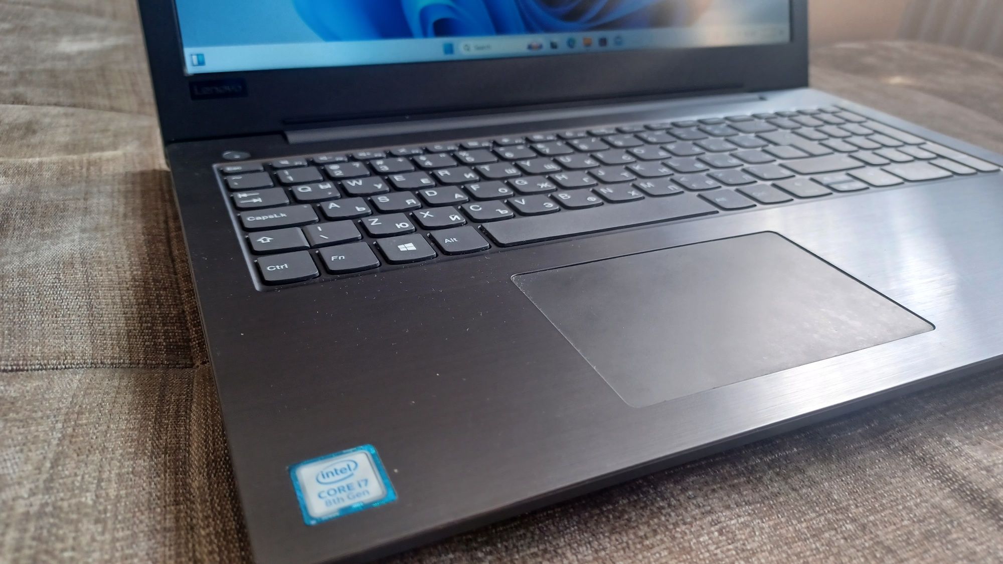 Lenovo V330-15IKB за части