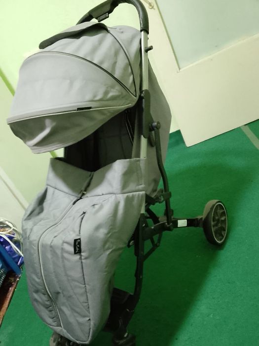 Очень удобная коляска
