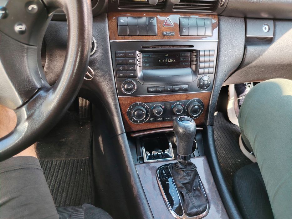 Vind mercedes c class 2.2 150hp