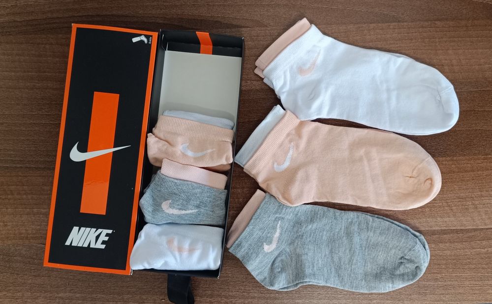 Set 6 perechi Sosete Nike Colorate Dama