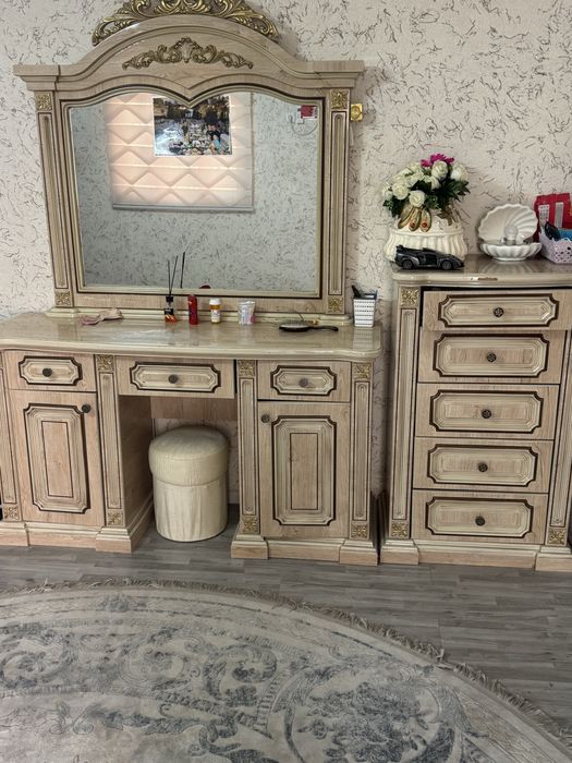 Спальный мебель отличном состояние