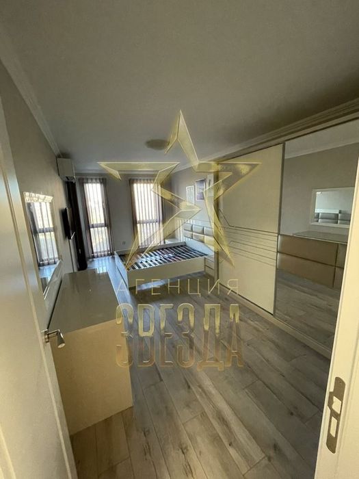 Продава се Тристаен апартамент в Пловдив, Христо Смирненски - 136 кв.м за 1800 €/кв.м - Снимка #1