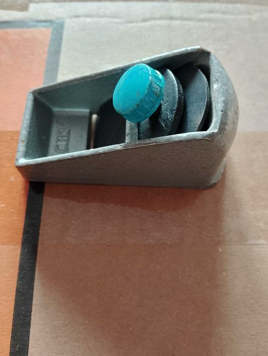 Продам рубанок маленький