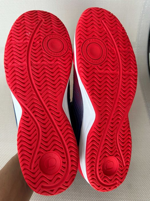 нови спортни обувки за момче 39 номер от Декатлон