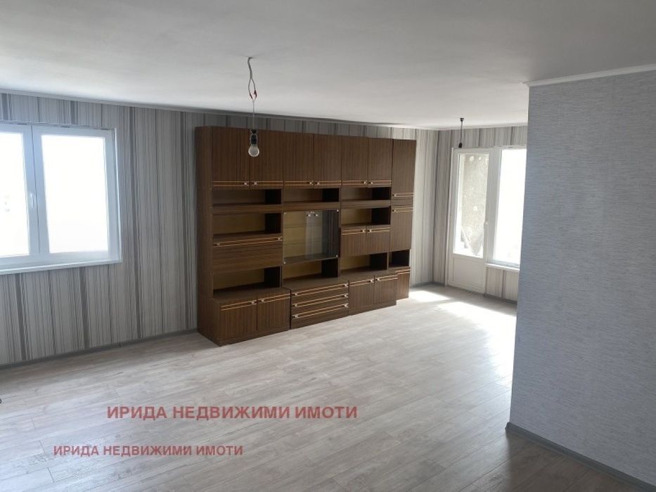 Четиристаен апартамент в Младост 1