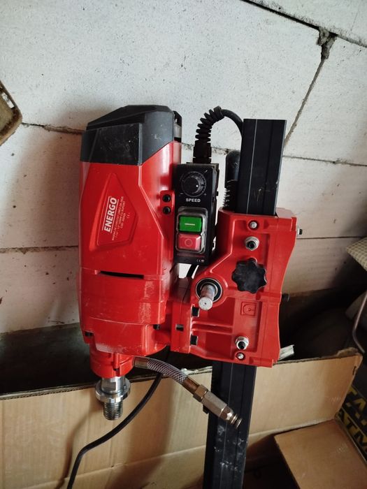 Mașină carotat ENERGO + set carote diamantate