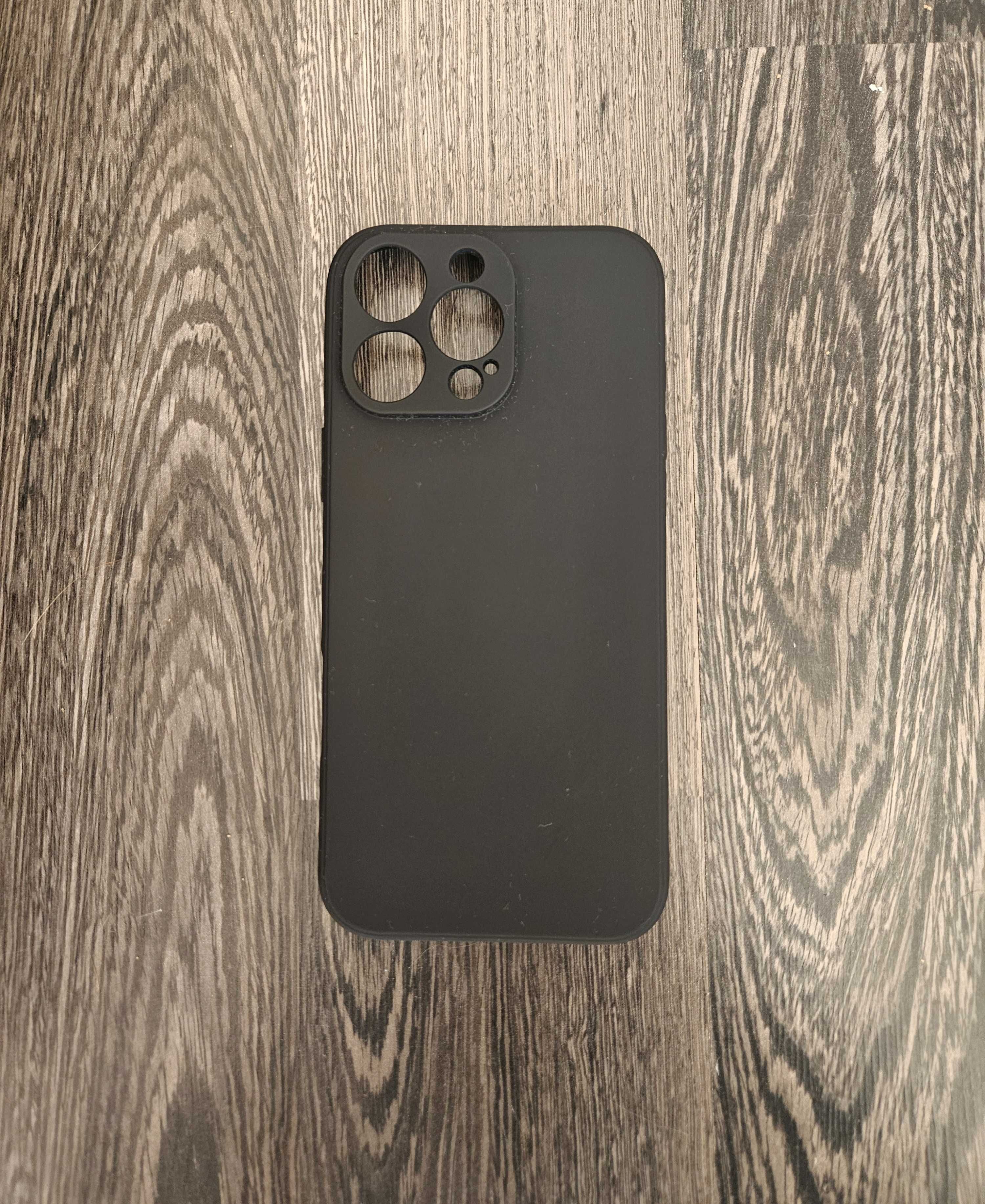Силиконов кейс за IPhone 16/Pro/Pro Max черен цвят