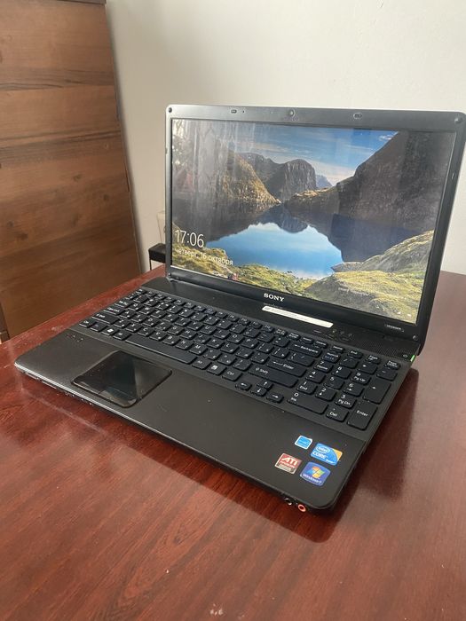 Sony Vaio VPCEB2M1R ноутбук